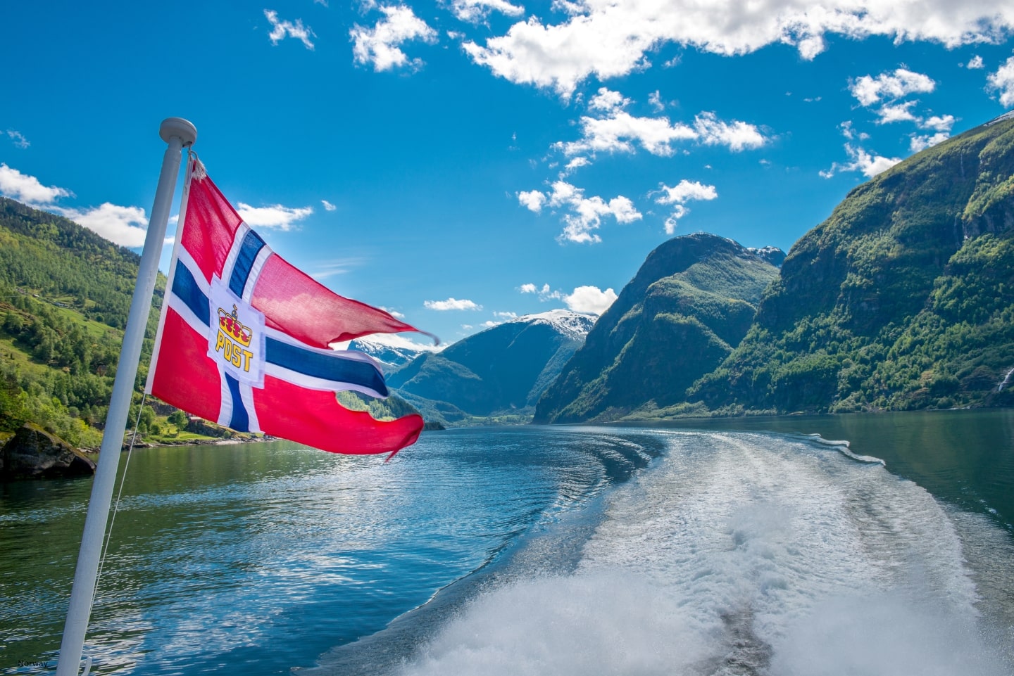 Explore the Magic of Norway: Your Ultimate Tour Guide to Fjords, Northern Lights & Viking Heritage!